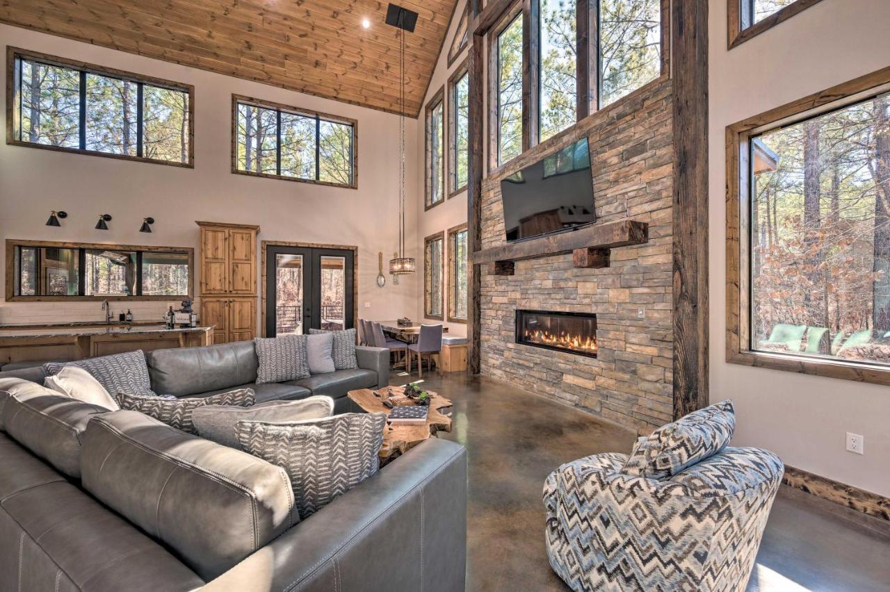 Broken Bow Lazy Dog Lodge With Hot Tub, Pool Table Εξωτερικό φωτογραφία