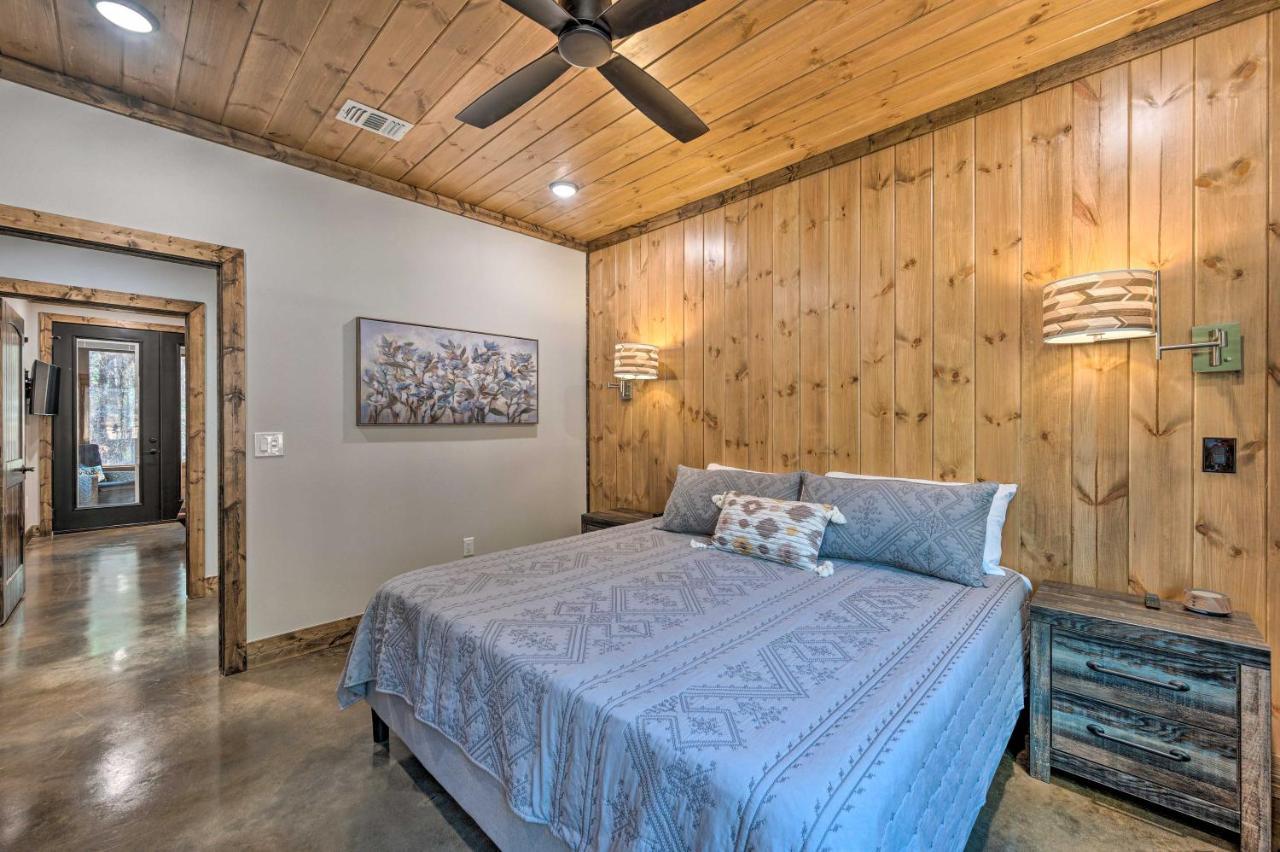 Broken Bow Lazy Dog Lodge With Hot Tub, Pool Table Εξωτερικό φωτογραφία